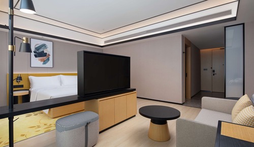Premium Room, 1 King Bed