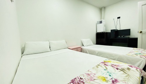 City Room, Multiple Beds