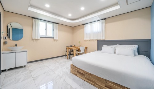 Basic Room, 1 Bedroom (Room303)