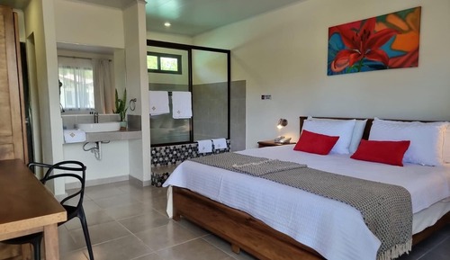 Deluxe Room, Lanai, Pool View