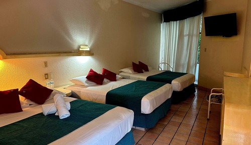 Comfort Triple Room