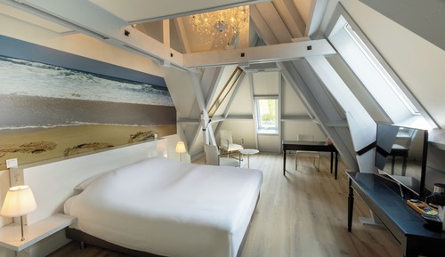 Deluxe Double Room, Private Bathroom