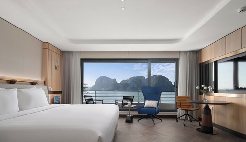 Veranda Suite