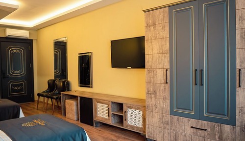 Comfort Triple Room