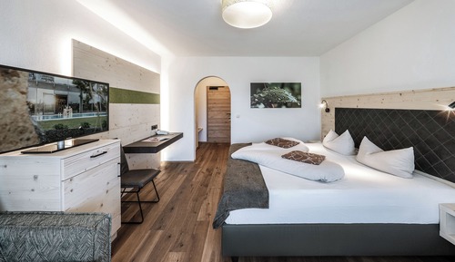 Classic Double Room