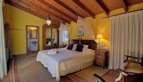 Deluxe Twin Room, 2 Twin Beds, Mountainside