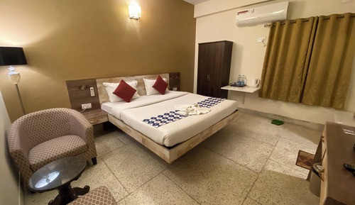 Deluxe Room, City View