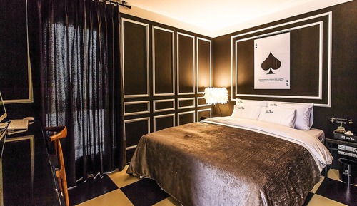 Premium Room