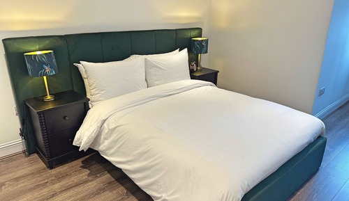 Executive Apartment, 1 King Bed, Non Smoking, Private Bathroom