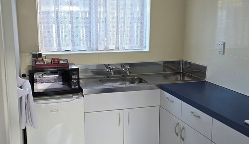 Basic Twin Room, Non Smoking, Courtyard View