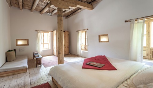 Executive Room, Balcony, Mountain View