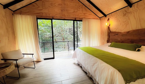 Room, Mountain View
