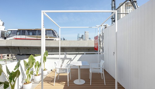 One Bedroom Apartment with Outdoor bathtub (5th fl)