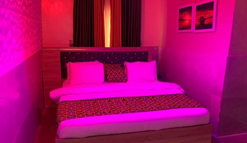 Executive Room