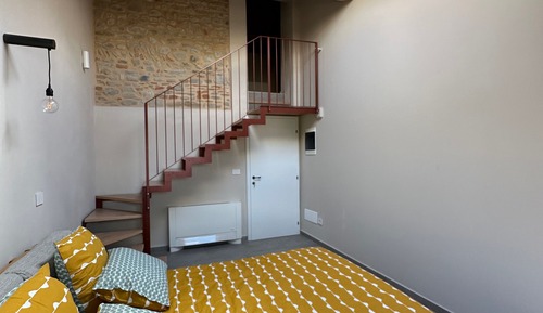 Room, Courtyard View