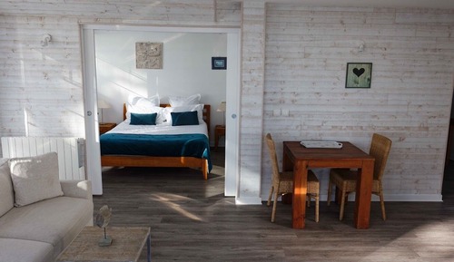 Suite Panoramique, coin cuisine, vue mer, Rozael