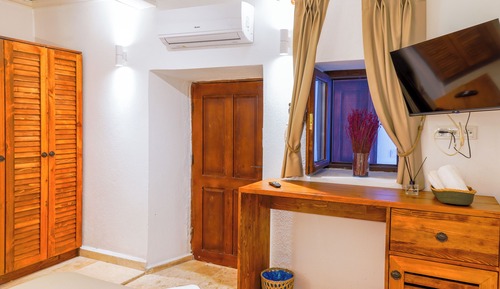 Deluxe Double Room, Garden View