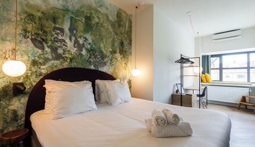 Superior Double Room, City View