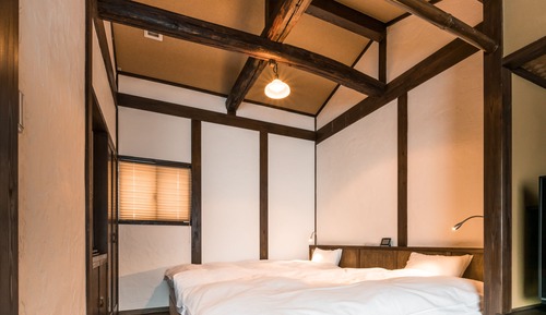 [Yamazakura] Japanese-Western style suite 12 tatami with semi-open-air hot spring bath Non smoking