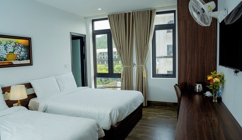 Deluxe Double Room, City View