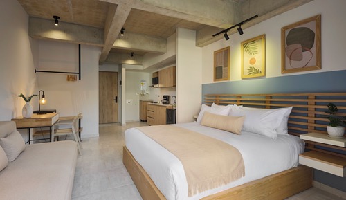 Panoramic Room