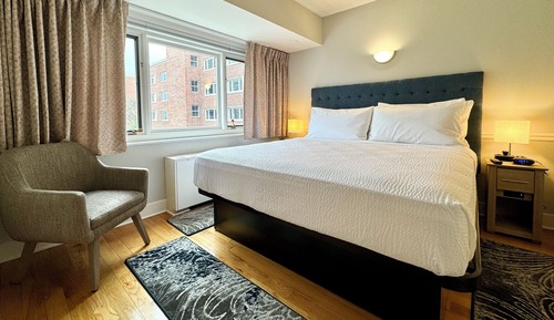Suite, 2 Bedrooms, Kitchen (Three Beds, Washer/Dryer)