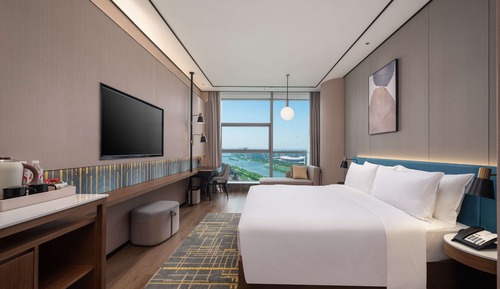 Room, 1 King Bed, River View