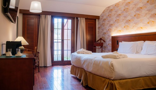 Superior Double Room, Balcony, River View
