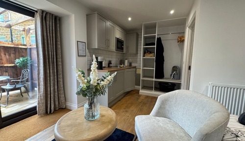 Superior Double Room (Luxury King)