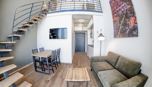 Deluxe Loft, City View