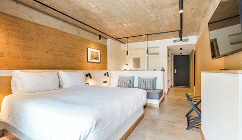 Deluxe Double Room, Multiple Bedrooms