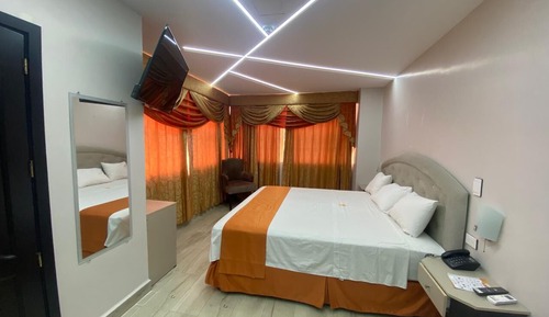 Honeymoon Room