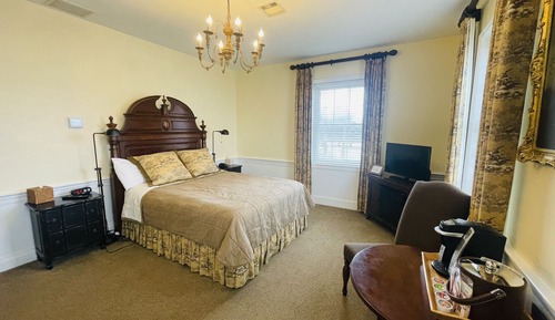 Premier Room