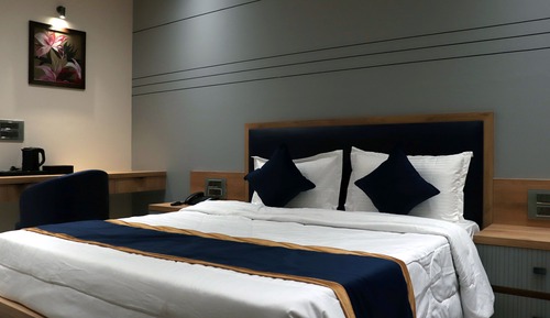 Superior Double Room, City View