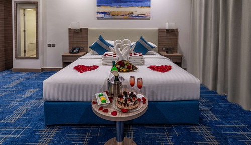 Business Apartment, 1 King Bed, Non Smoking, View