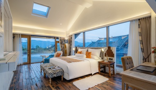 Superior Loft