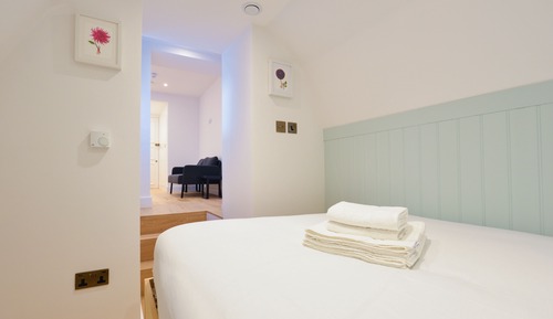 Lower Ground Floor Economy One Bedroom