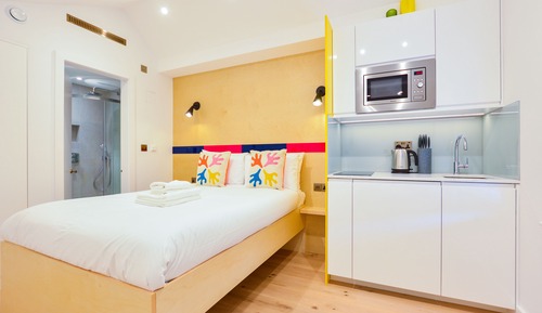 One Bedroom Apartment
