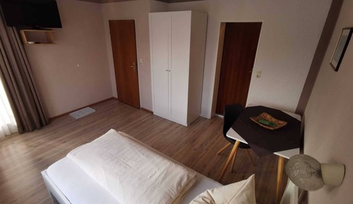 Single Room, Balcony