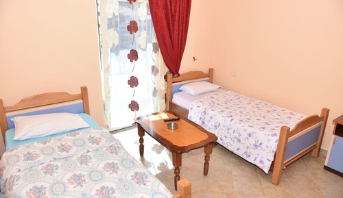 Economy Twin Room