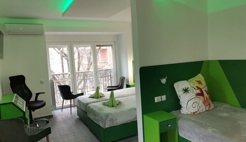 Standard Triple Room (PHENIX)