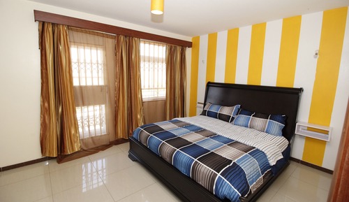 Deluxe Apartment