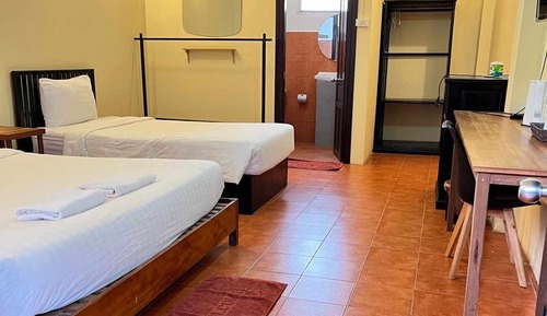 Economy Twin Room