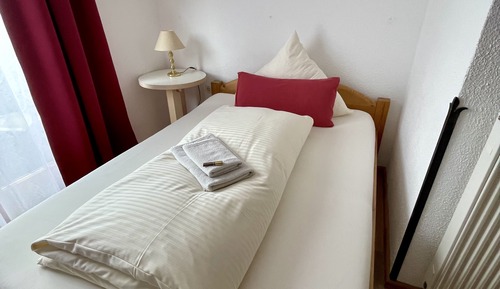 Deluxe Single Room