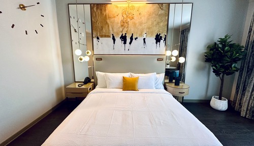Luxury Room, 1 King Bed