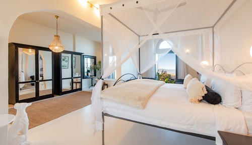 Suite, Sea View