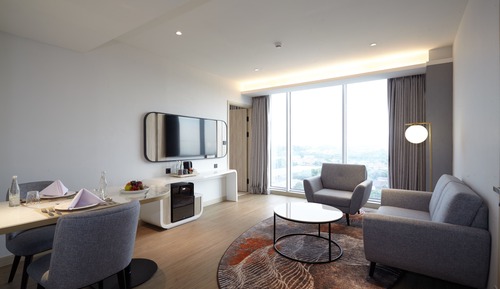 Suite (HARRIS)