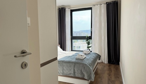 Comfort Apartment, Balcony, City View