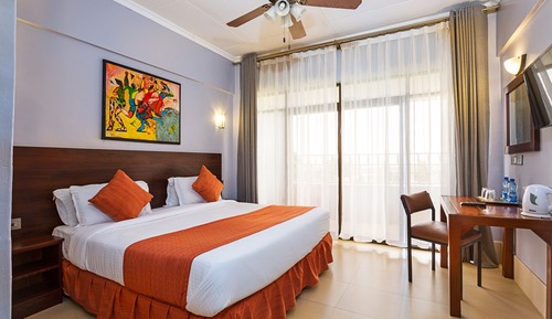 Executive Suite, 2 Bedrooms, Balcony, Garden View