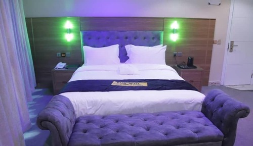 Premium Room